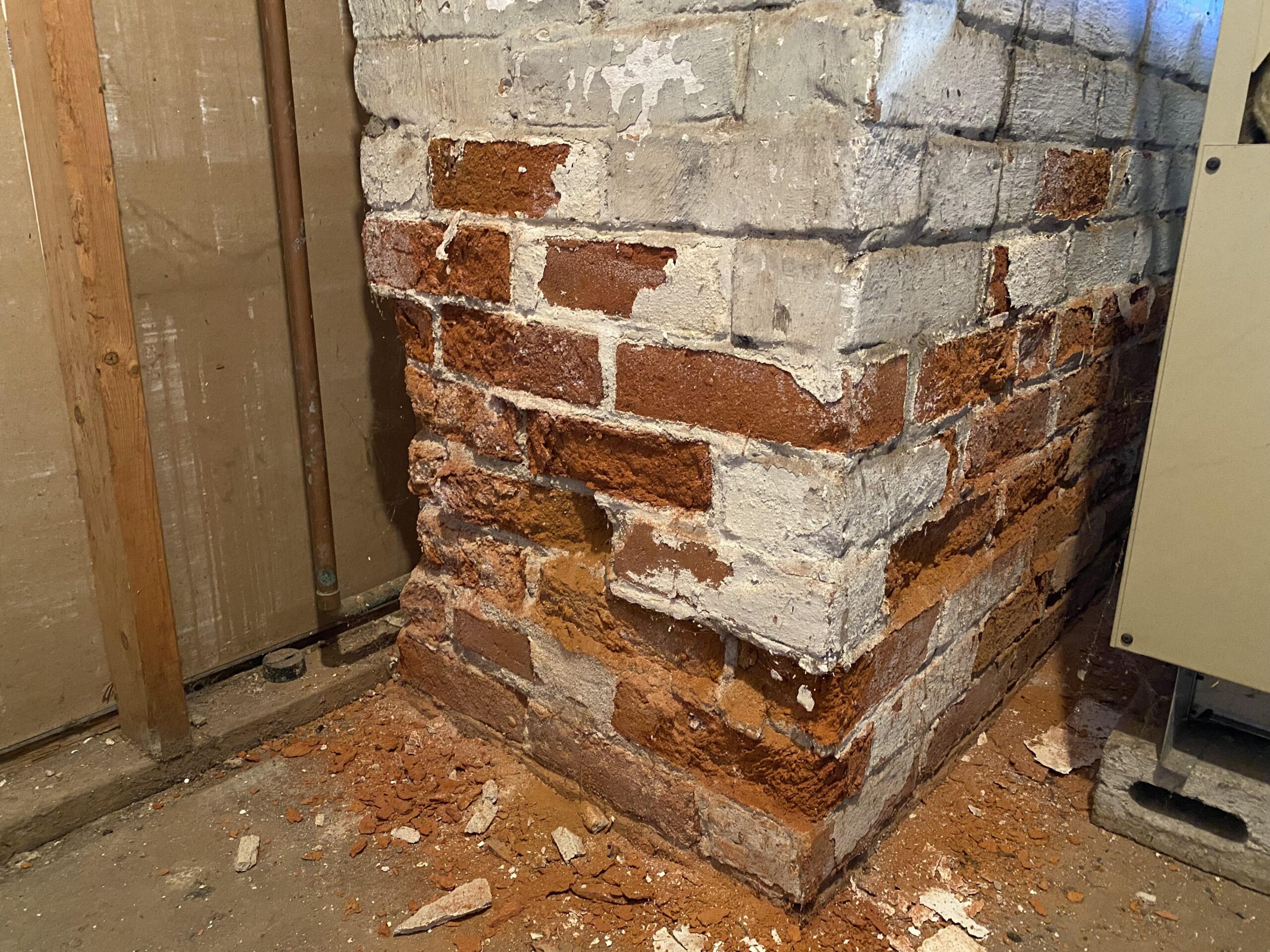 Chimney masonry deterioration from freeze-thaw