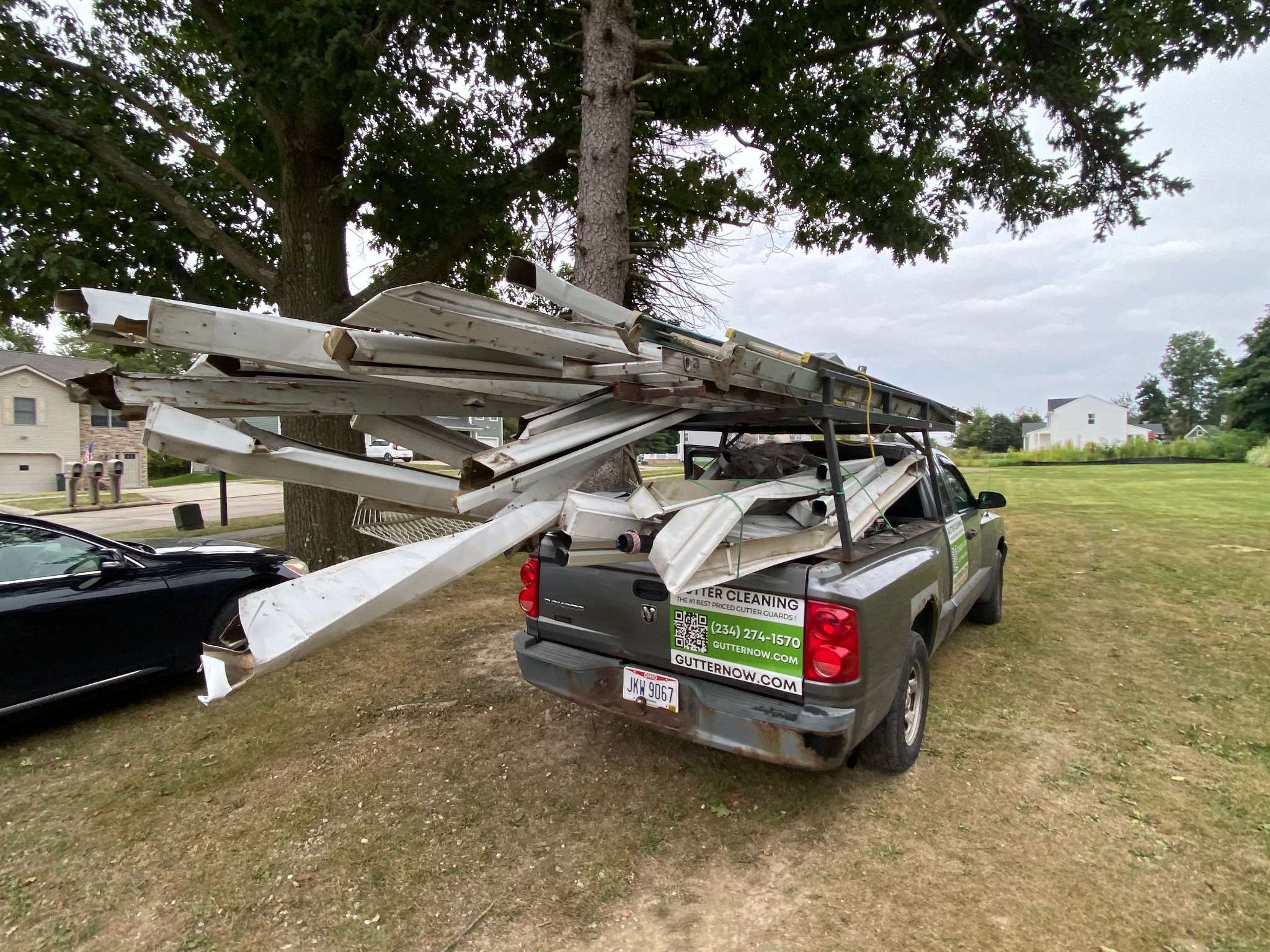 Roof Gutter Now first work truck from the 2021 startup days